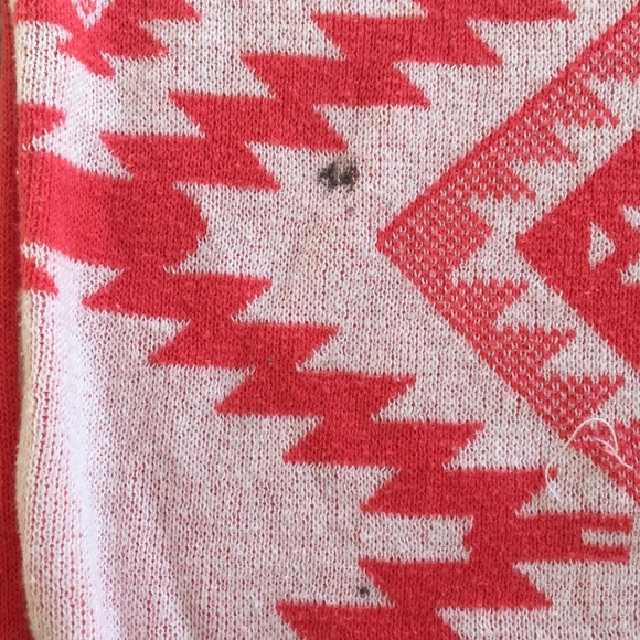 Aztec Print Cropped Sweater - Picture 3 of 4